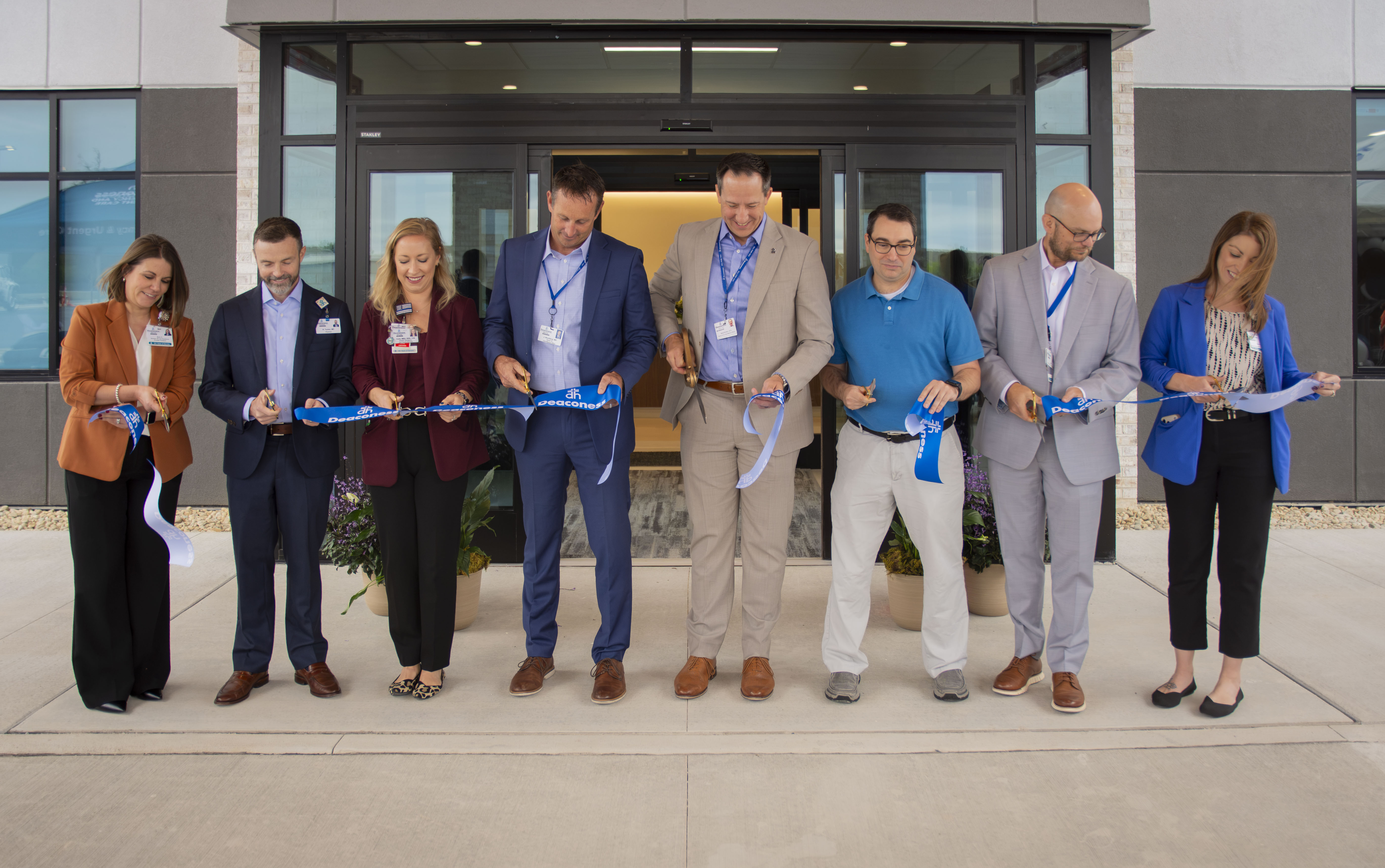 ER & Urgent Care Ribbon Cutting 4 ER & Urgent Care Ribbon Cutting 4